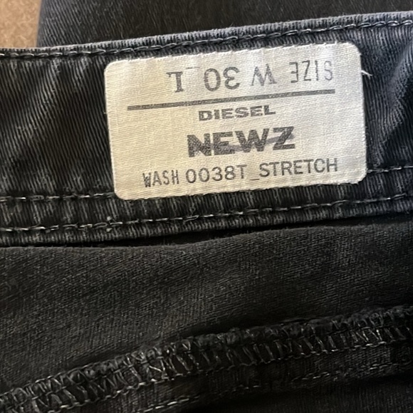 Diesel Industries Jeans NEWZ
Wash 0038T Low rise Straight leg -Size 30 - Picture 10 of 14